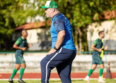 Cristiano Bassoli, técnico do Altos