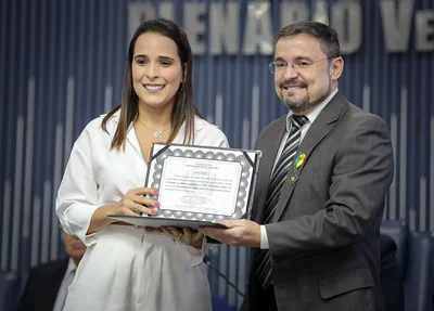 Deputado Fábio Novo foi homenageado