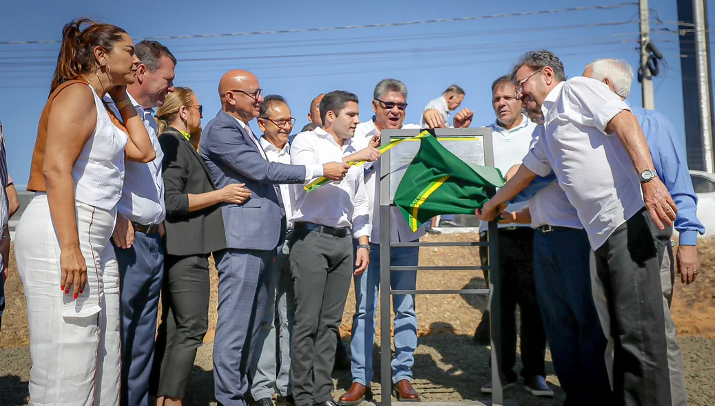 Descerramento da placa