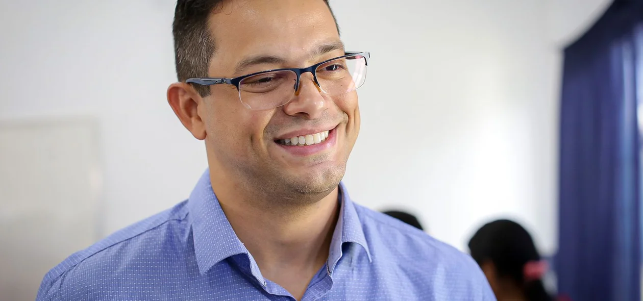 Dr. Joniel Soares, Neuropediatra