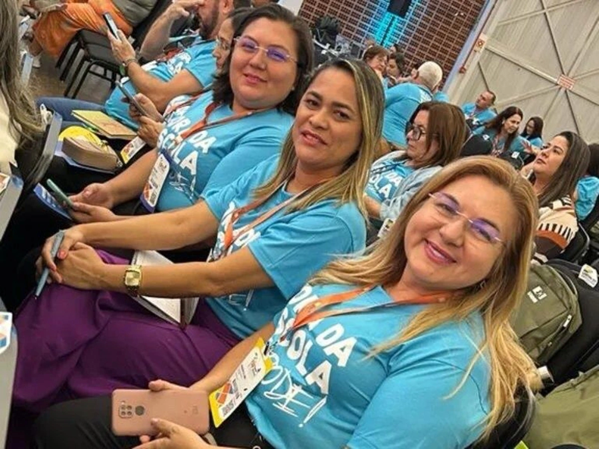 Elas estão participando do 19º Fórum Nacional dos Dirigentes Municipais de Educação