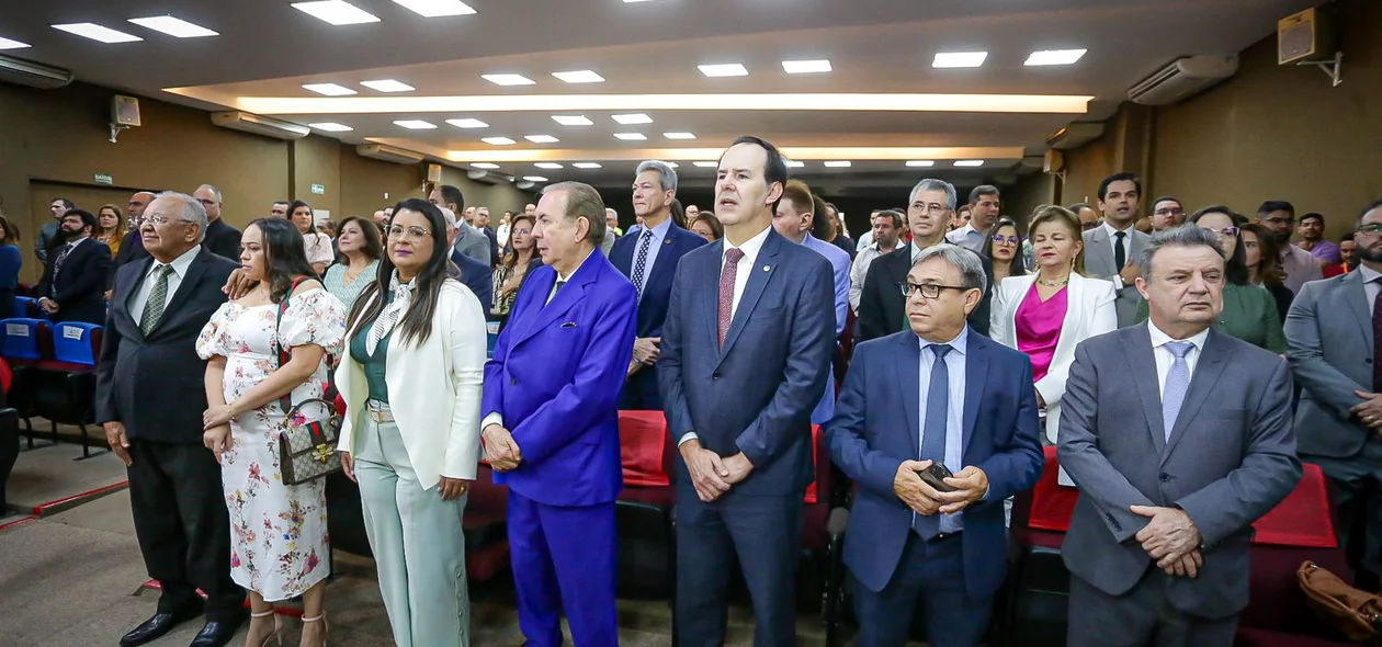 Entrega da medalha Conselheiro Saraiva a magistrados