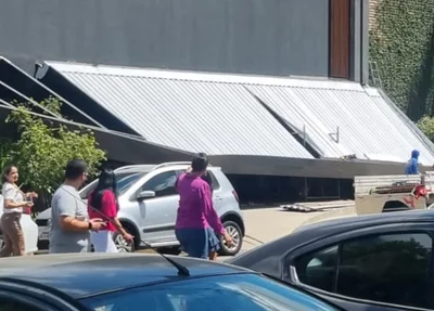 Estrutura da fachada do Vasto Restaurante em Teresina desabou