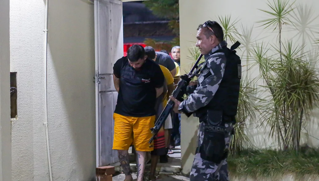 Faccionados na sede do DRACO