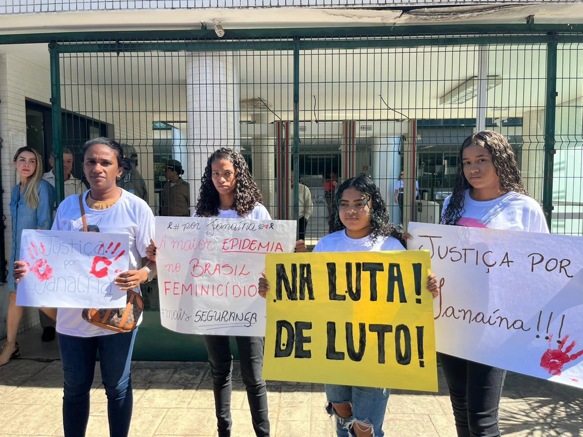 Família foi proibida de entrar na sessão