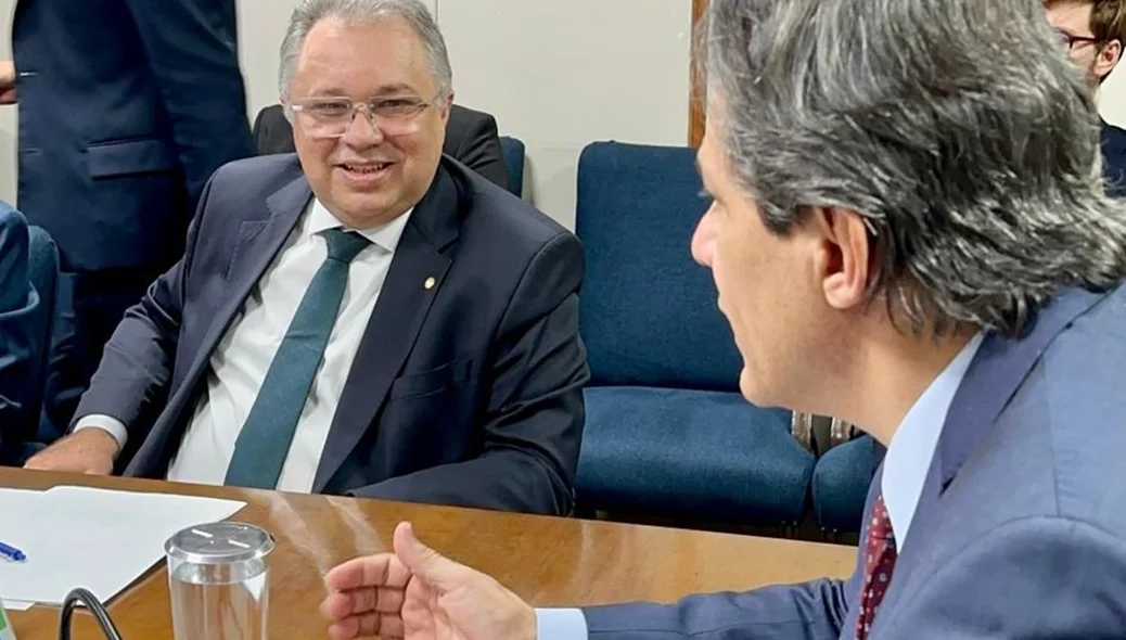 Florentino Neto conduz reunião de Desenvolvimento Econômico com Haddad