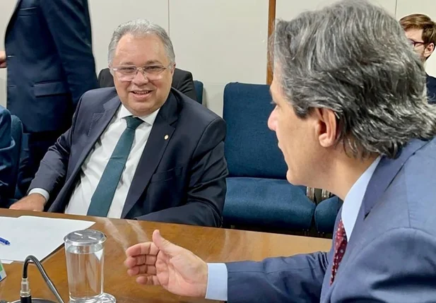 Florentino Neto conduz reunião de Desenvolvimento Econômico com Haddad