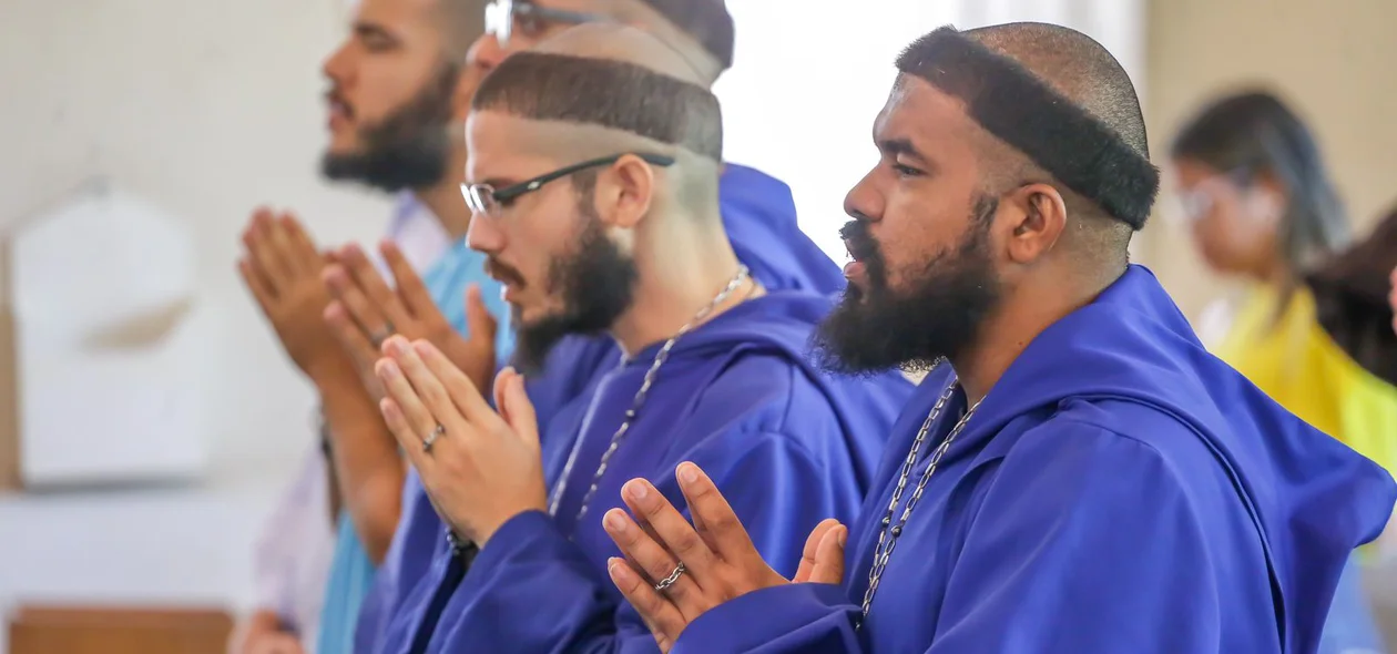 Franciscanos em orações