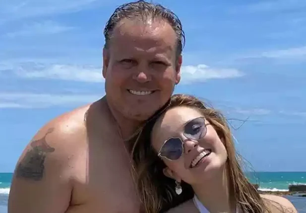 Gilberto Elias Santos e Larissa Manoela
