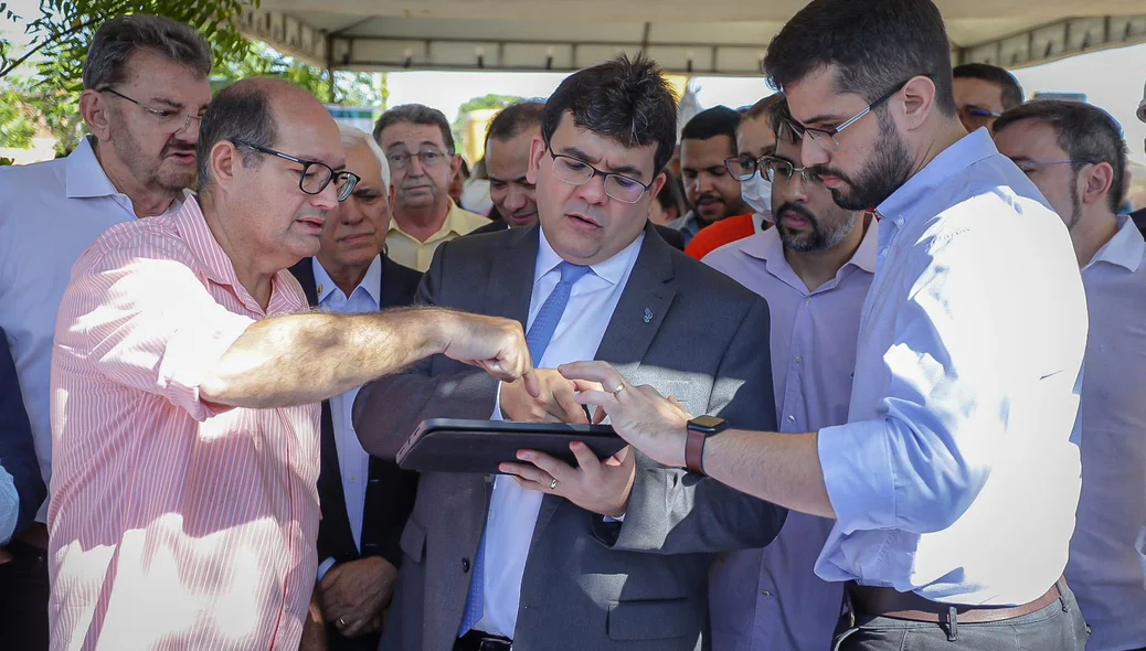 Governador Rafael Fonteles e presidente da CFLP José Augusto Nunes