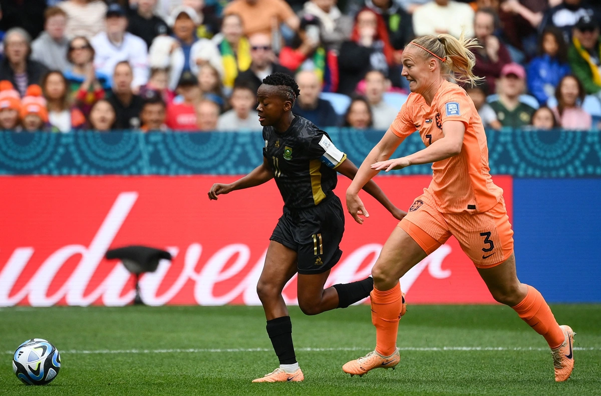 Holanda venceu a África do Sul por 2 a 0