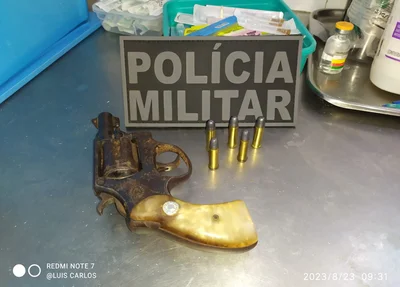Homem é preso dentro de hospital por porte de arma em Campo Maior
