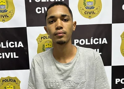 Homem foi preso com arma e dois celulares roubados