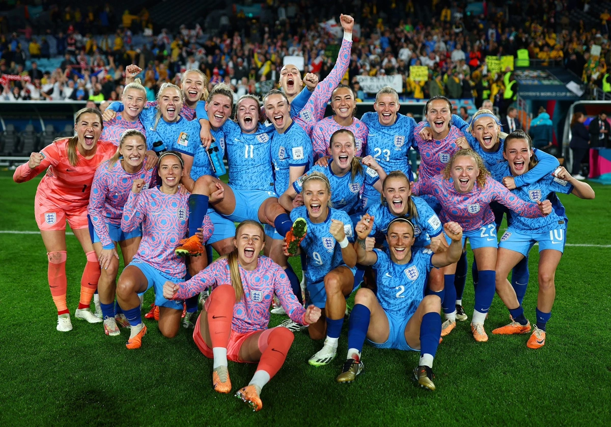 Inglaterra comemora classificação pela 1ª vez na final da Copa do Mundo