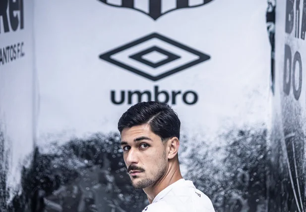 João Basso é o novo zagueiro do Santos FC