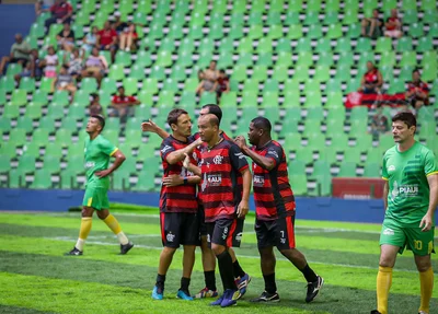 Legends do Flamengo vencem o Piauí na reabertura do Verdão