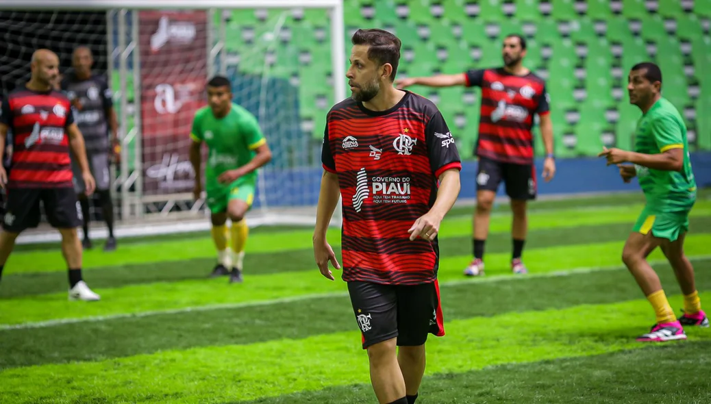 Lendas do Flamengo marcam presença na reabertura do Ginásio Verdão
