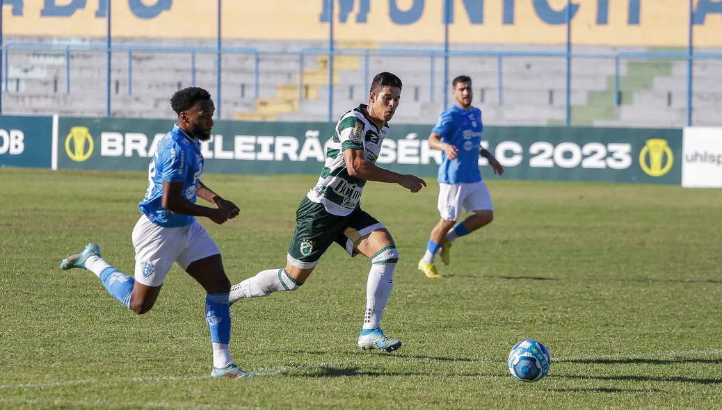 Lucas Sousa acompanha descida do Paysandu