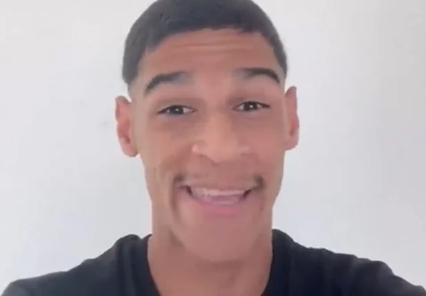 Luva de Pedreiro anuncia que vai ser pai "Cristiano Ronaldo Jr. vem ai"