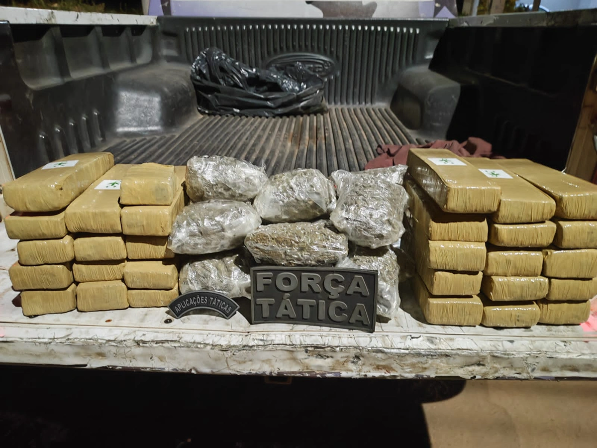 Material apreendido pelo 5º Batalhão da PM no Cidade Leste