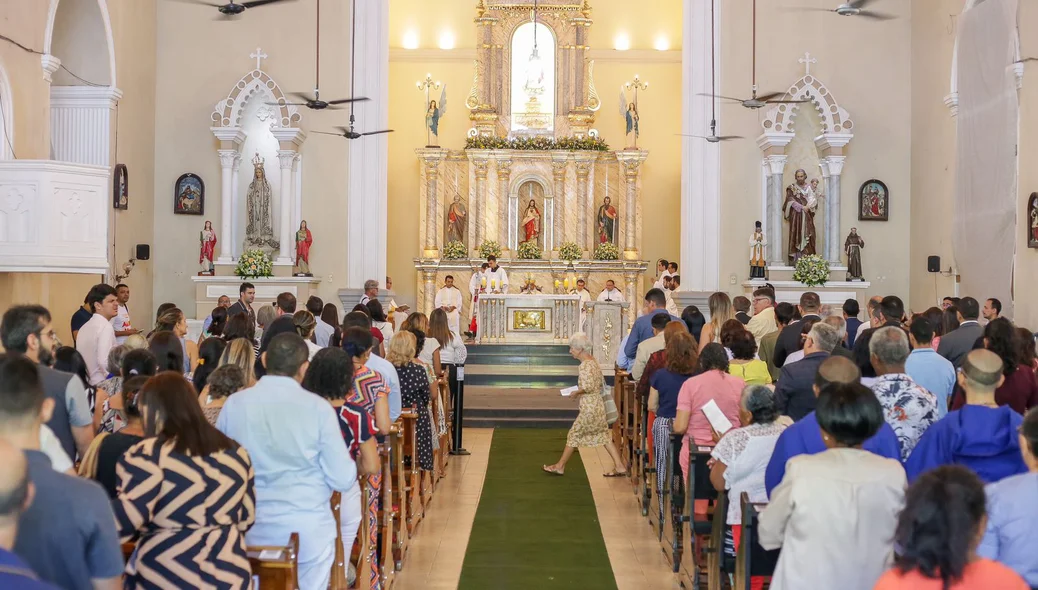 Missa em Ação de Graças, na Igreja Nossa Senhora do Amparo, na Praça Rio Branco