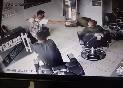 Momento em que Francisco Luís Dias Mimória é assassinado