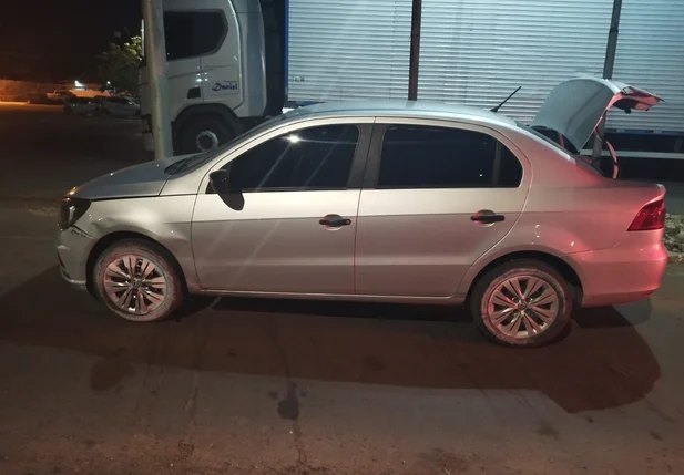 Motorista de aplicativo foi encontrado no porta-malas do carro