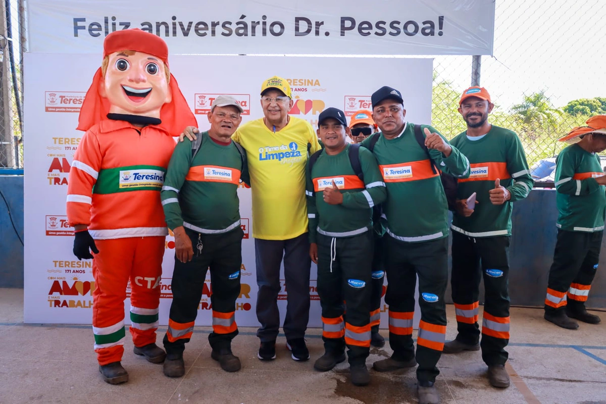 Mutirão de limpeza na zona sudeste de Teresina
