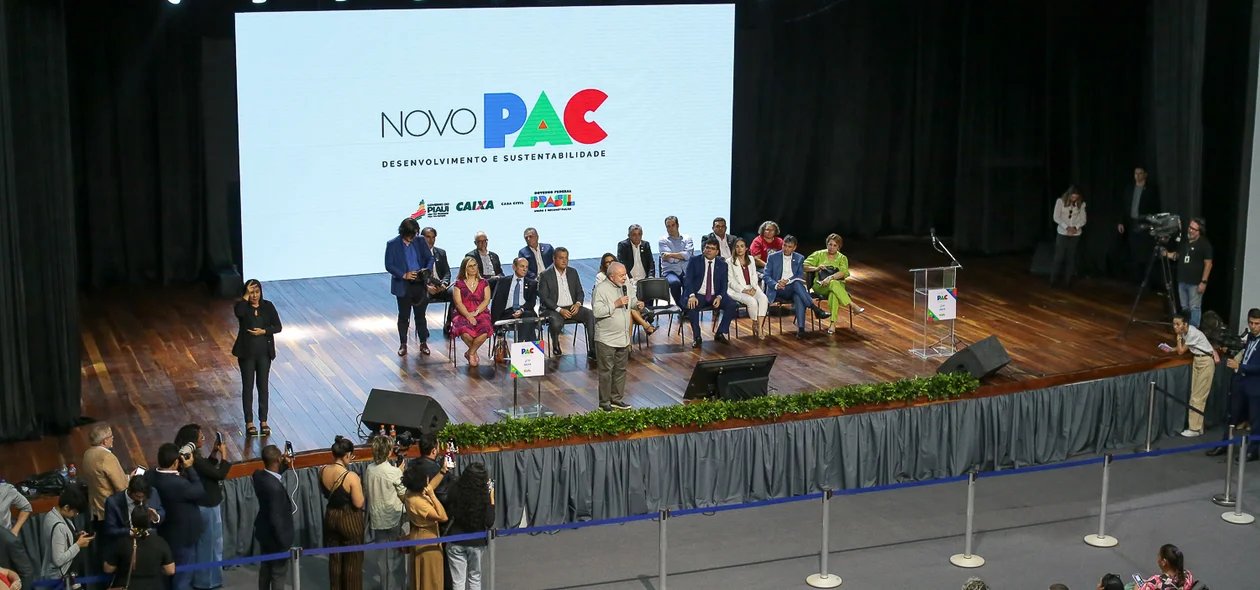 O ato aconteceu no auditório do Centro de Convenções de Teresina
