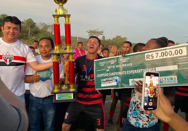 Olho D’água dos Negros ganha Campeonato Futebol em Esperantina