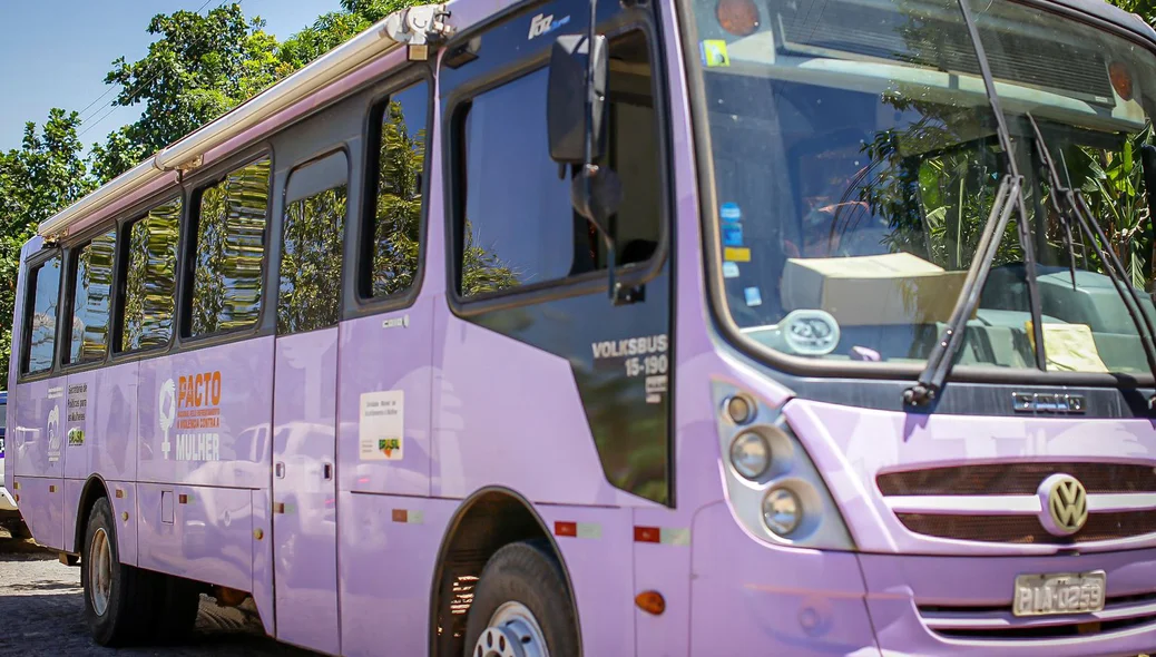 Ônibus Lilás