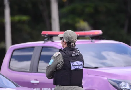 Homem é preso após agredir esposa por ciúmes em Uruçuí