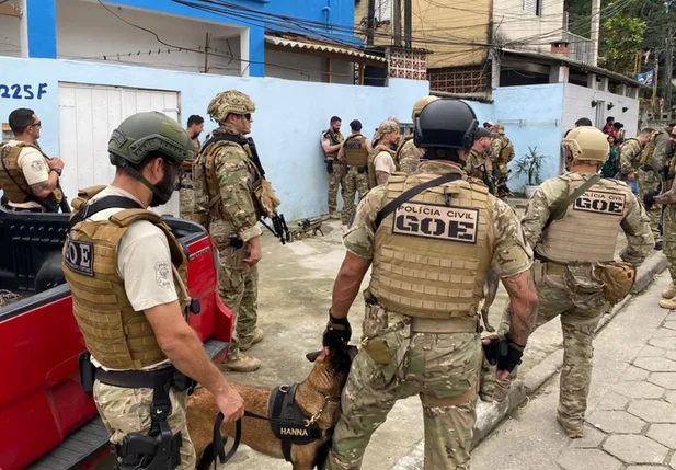 Policia Militar durante a Operação Escudo, na Baixada Santista