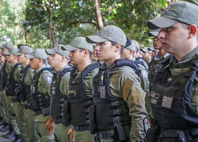 Policiais militares no evento