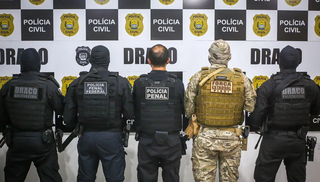 Forças policiais presentes na operação