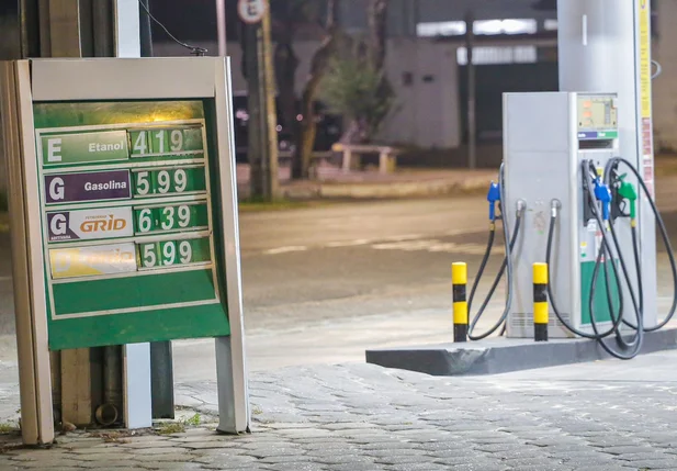 Posto de gasolina na Avenida Centenário