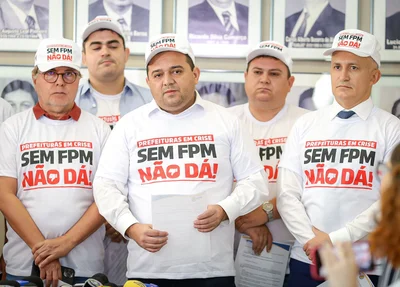 Prefeitos se reuniram nesta terça-feira para definir paralisação