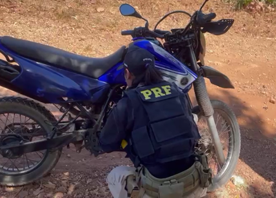 PRF prende homem que pilotava moto sem placa
