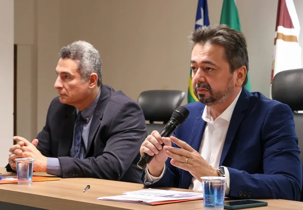 Promotor Eny Pontes em audiência com agentes de saúde de Teresina