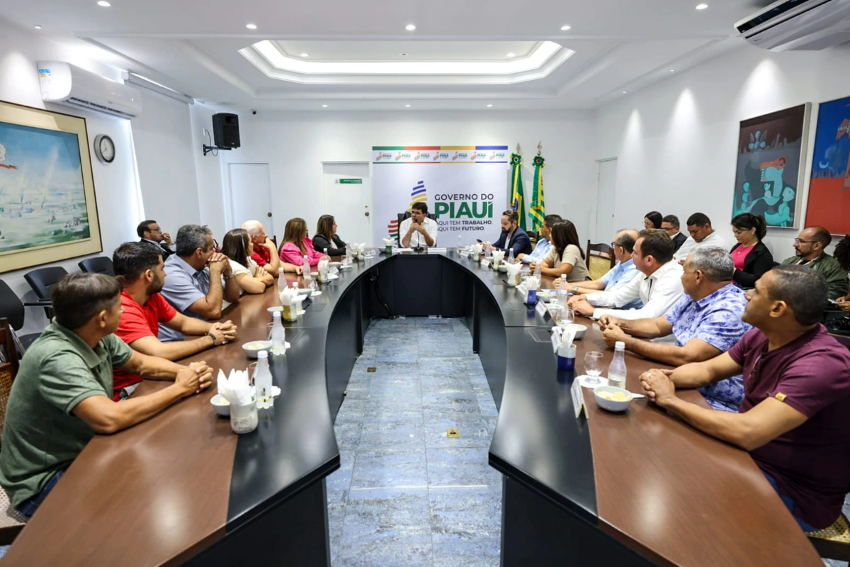 Rafael trata de saúde, educação e segurança com lideranças de Alto Longá e São Pedro