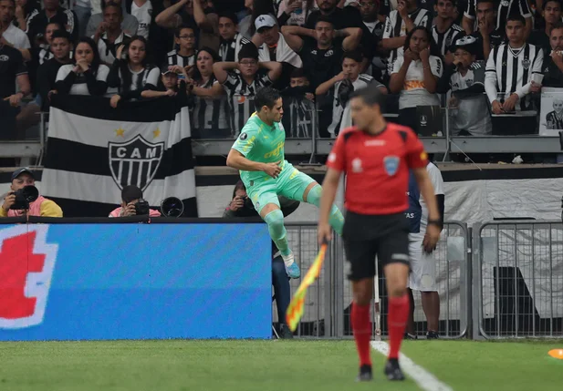 Raphael Veiga marcou o gol do Palmeiras
