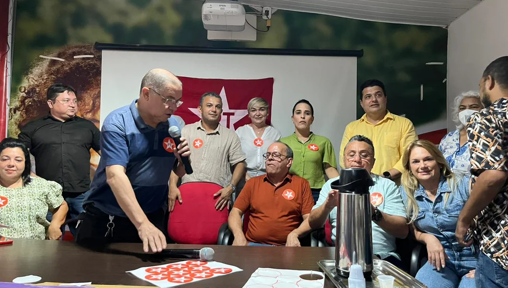 Reunião na sede do PT
