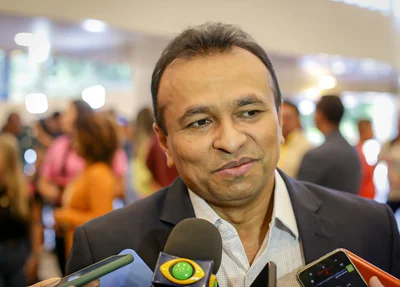 Secretário Fábio Abreu