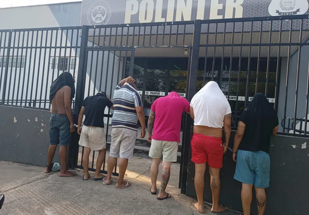 Seis presos durante operação do Departamento de Roubos e Furtos de Veículos