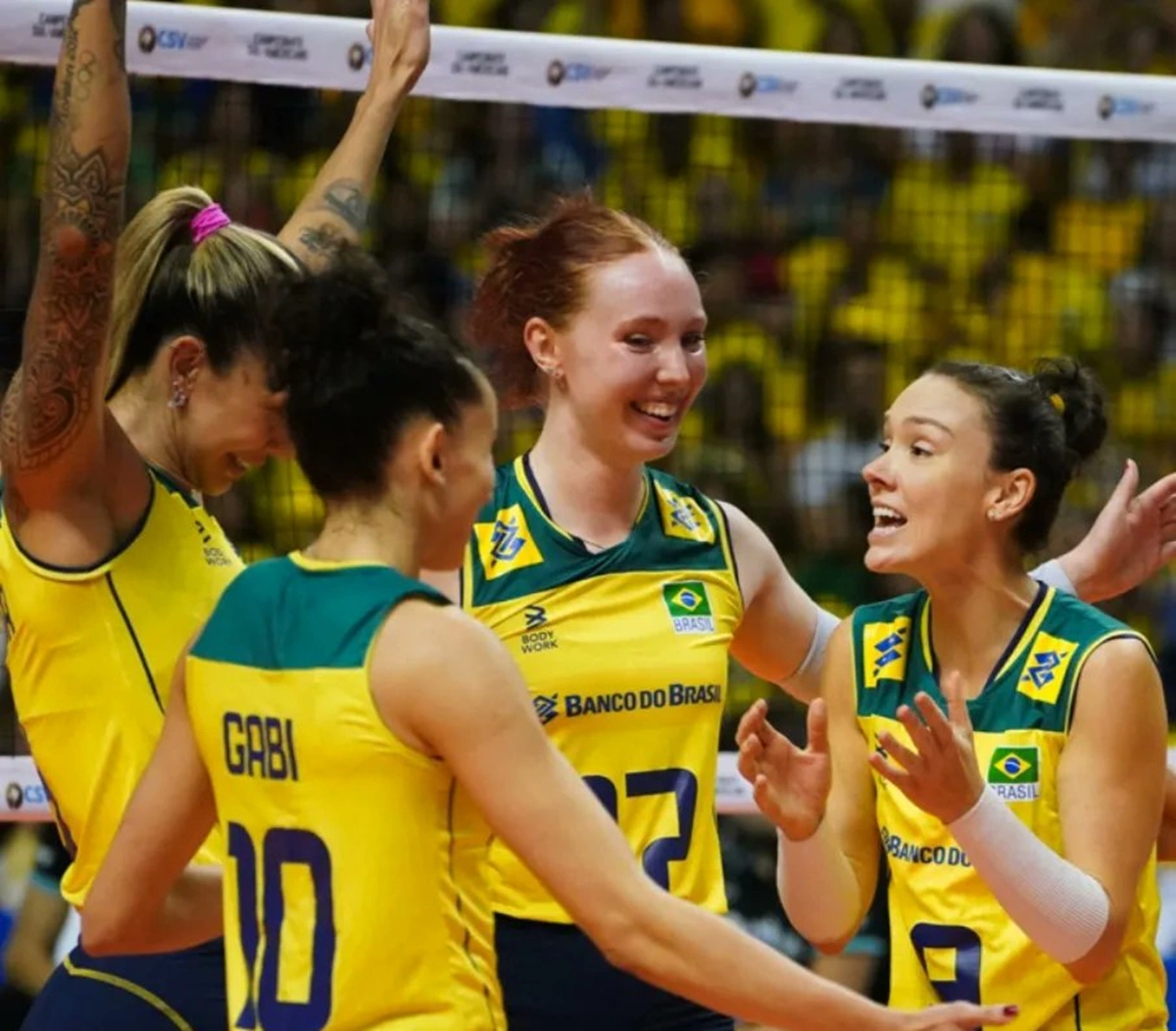 Seleção brasileira vence Argentina por 3 sets a 0 no Sul-Americano de Vôlei