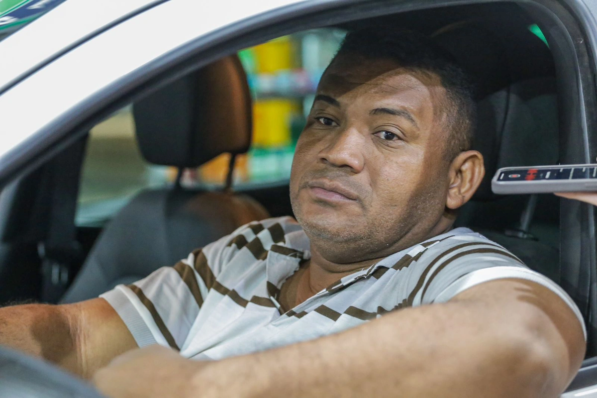Taxista Antônio Vieira