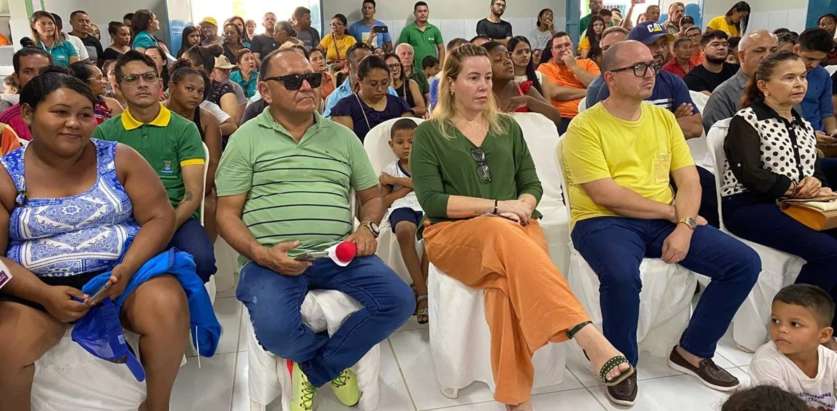 Teve a presença do secretariado da Prefeitura, diversos vereadores e a do vice-governador do Estado do Piauí