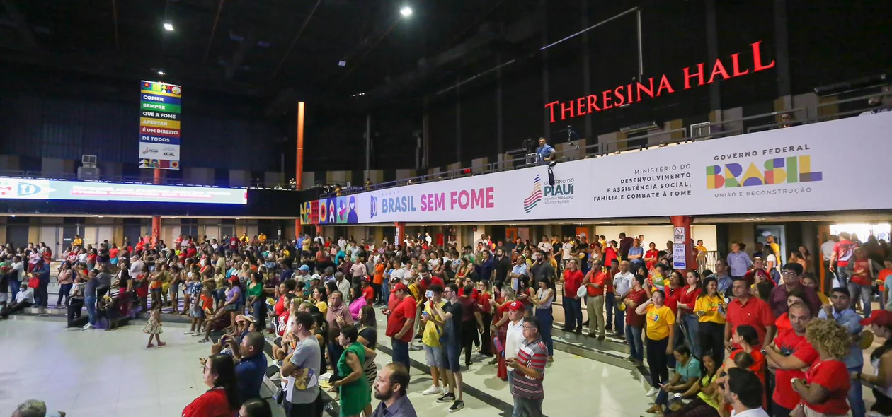 Theresina Hall recebeu presidente Lula em lançamento de programa em Teresina