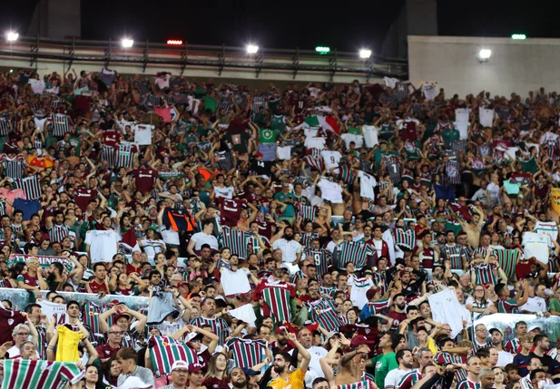 Torcedores do Fluminense no confronto diante do AAJJ