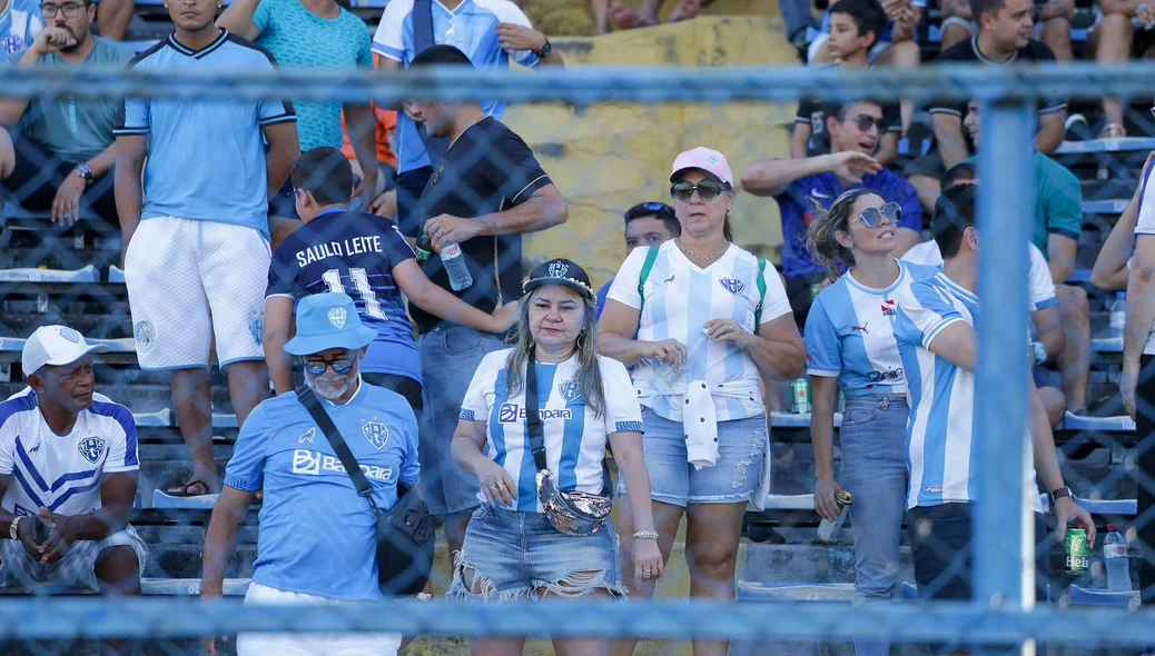 Torcida do Paysandu marcou presença no Lindolfo Monteiro